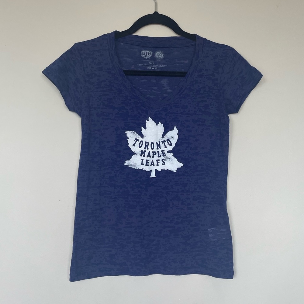 Toronto Maple Leafs tshirt!